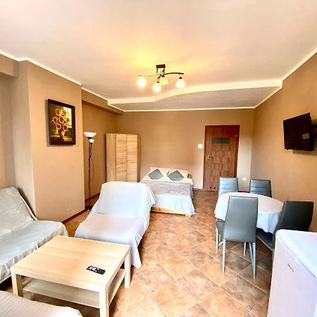 Pokoje Goscinne Marcin Leba Exterior foto