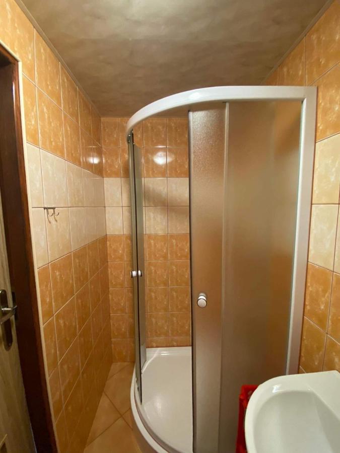 Pokoje Goscinne Marcin Leba Exterior foto