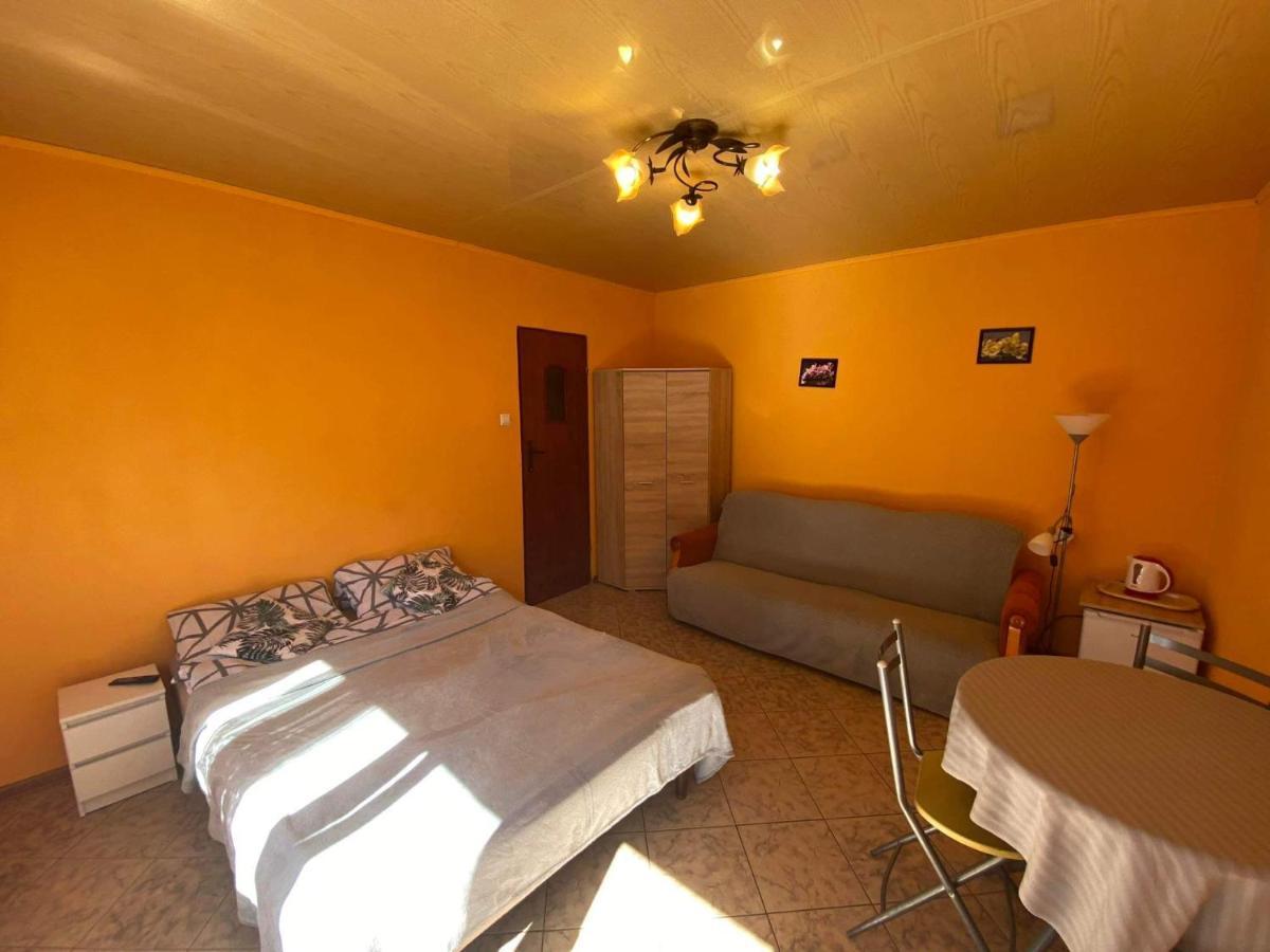Pokoje Goscinne Marcin Leba Exterior foto