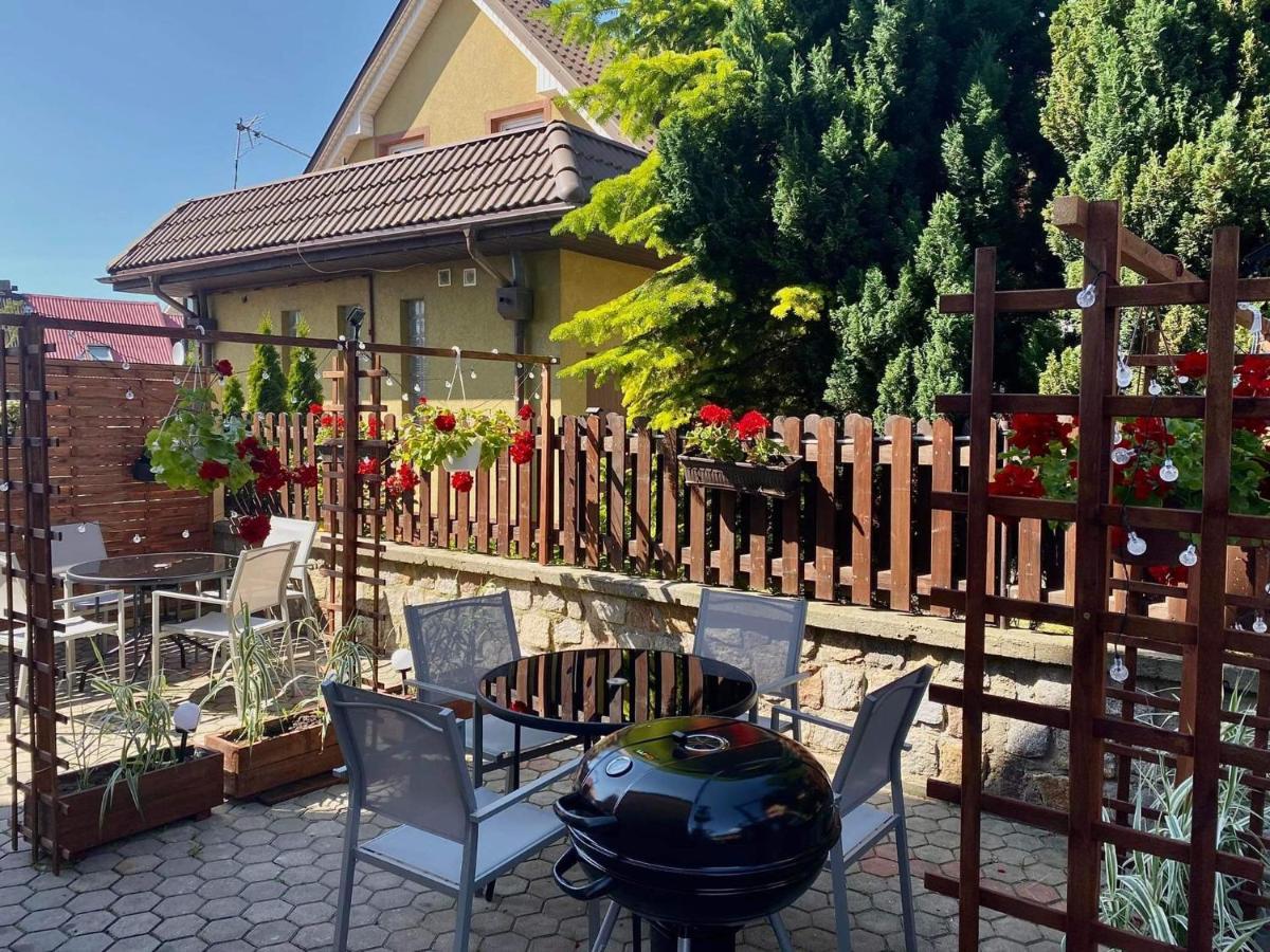 Pokoje Goscinne Marcin Leba Exterior foto