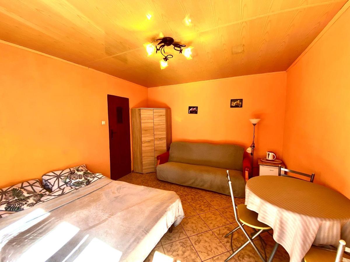 Pokoje Goscinne Marcin Leba Exterior foto