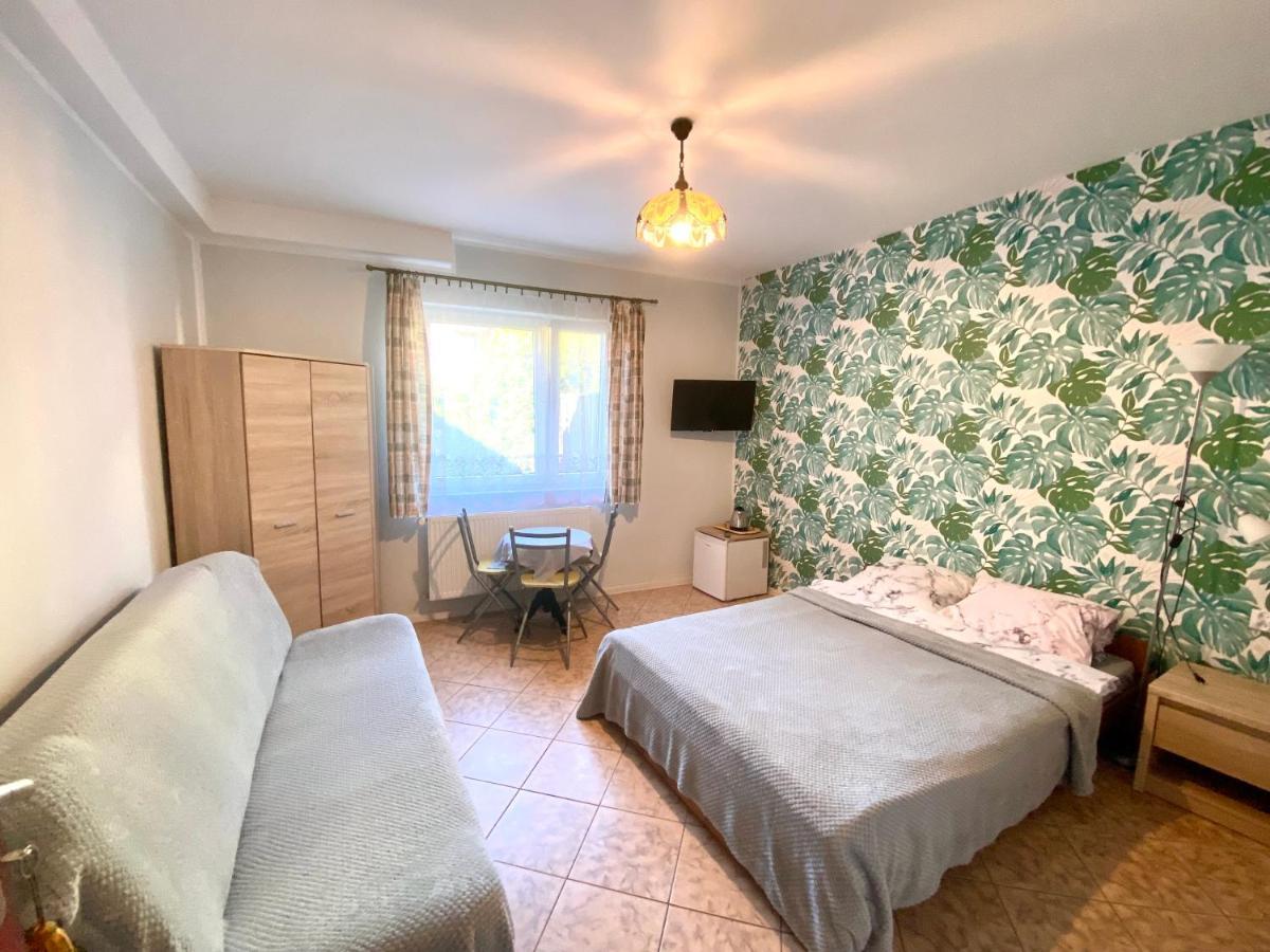 Pokoje Goscinne Marcin Leba Exterior foto