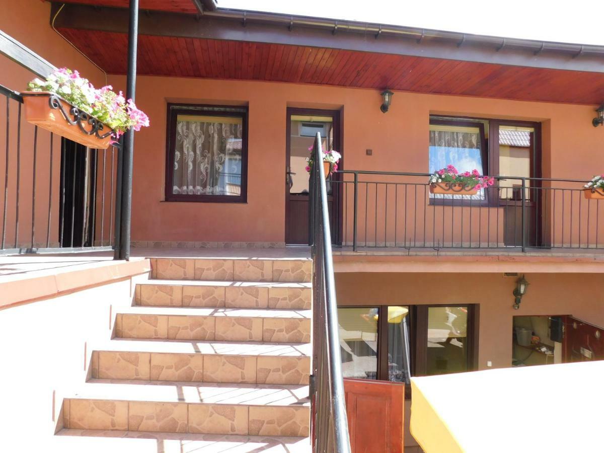 Pokoje Goscinne Marcin Leba Exterior foto